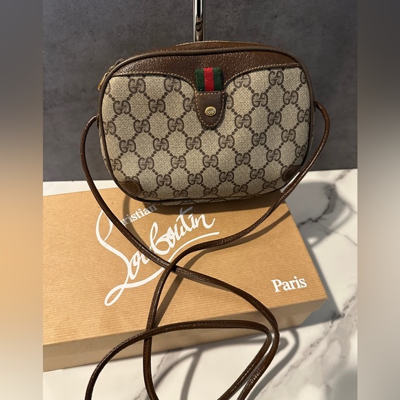 **Sold Via Vestiaire Collective** Gucci GG Sherry Line Handbag - Picture 4 of 15